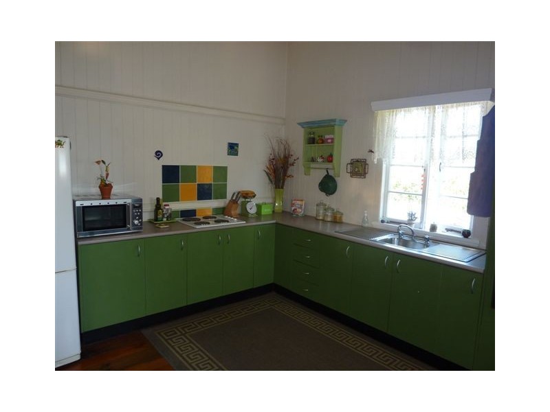 10 Demaine Street, Maryborough QLD 4650