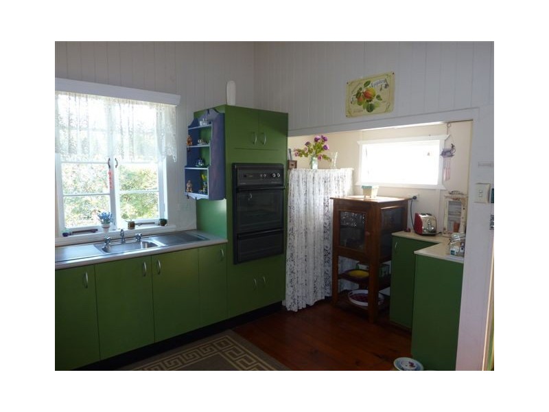 10 Demaine Street, Maryborough QLD 4650