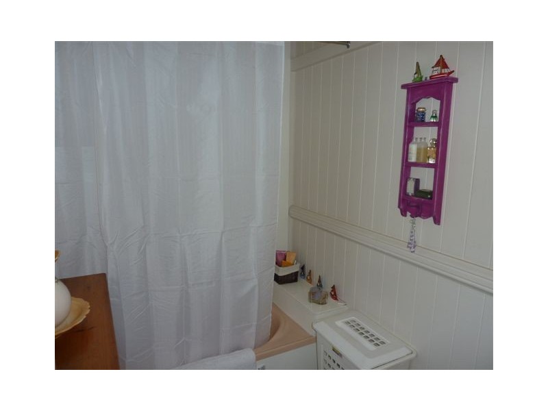 10 Demaine Street, Maryborough QLD 4650