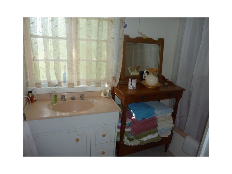 10 Demaine Street, Maryborough QLD 4650