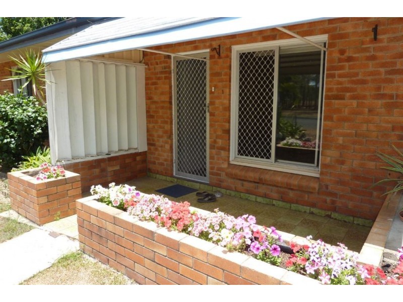 110 Boys Ave, Maryborough QLD 4650
