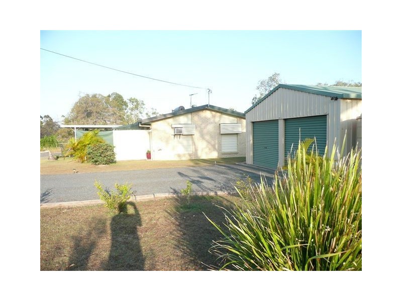 35 Loretto Drive, Oakhurst QLD 4650