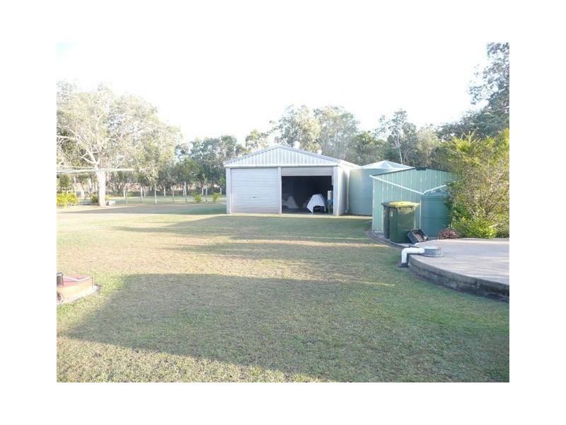 35 Loretto Drive, Oakhurst QLD 4650