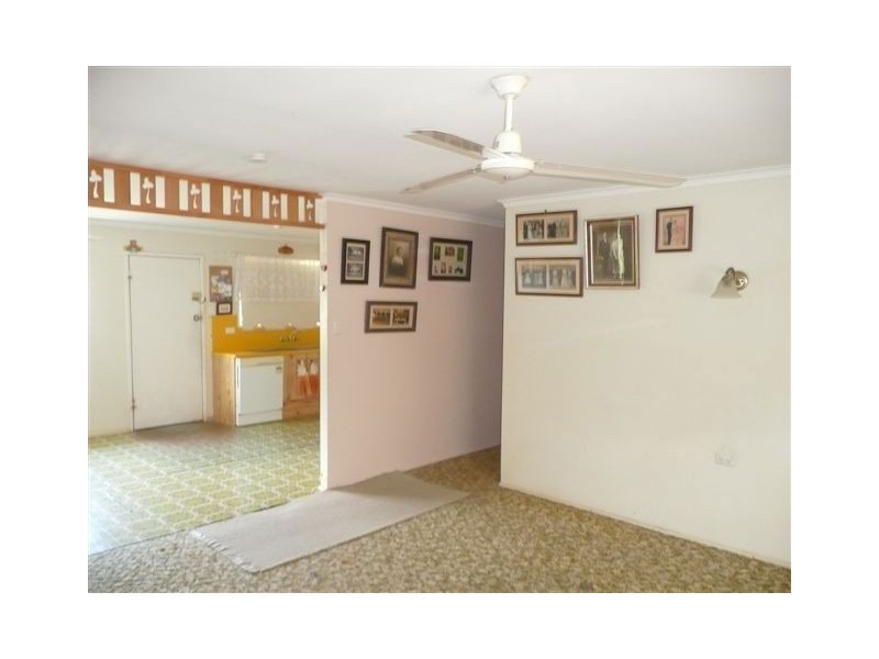 92 Arnaud Street, Granville QLD 4650
