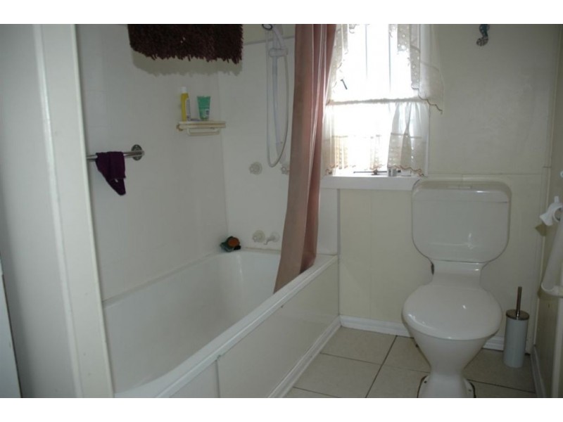 124 Woodstock Street, Maryborough QLD 4650