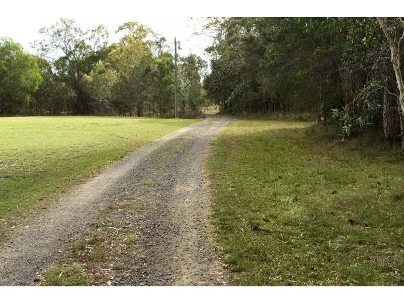 40 East Street, Howard QLD 4659