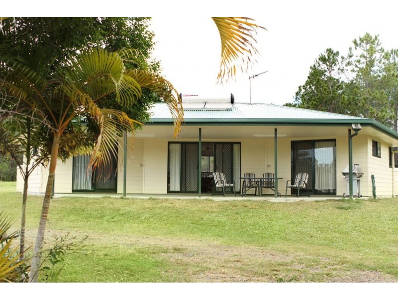 40 East Street, Howard QLD 4659