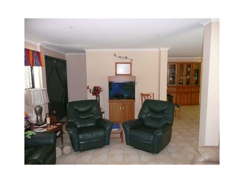 89 Loretto Drive, Oakhurst QLD 4650