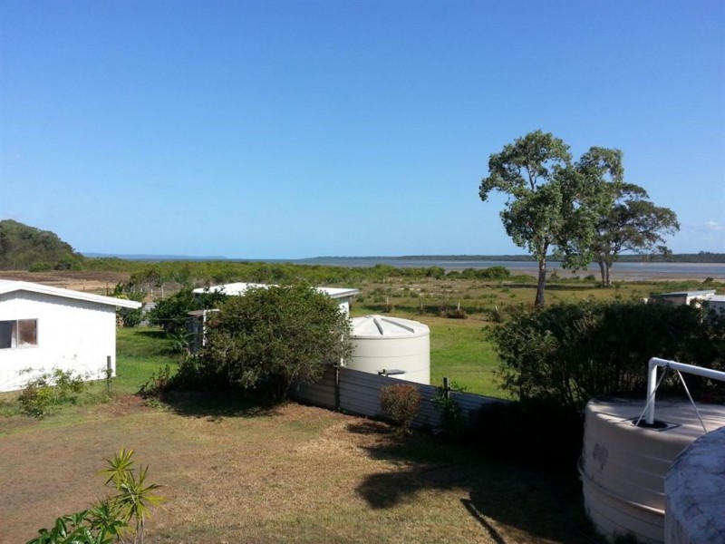 5 Oak Street, Boonooroo QLD 4650