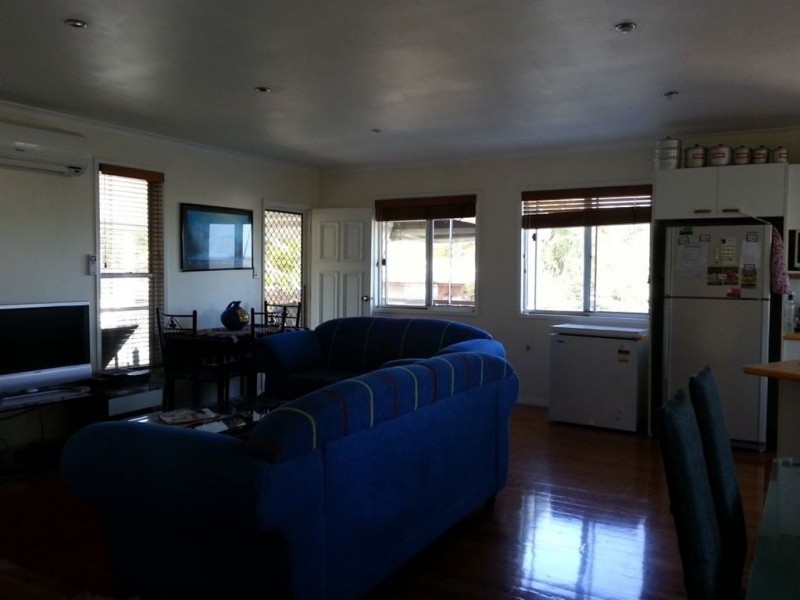 5 Oak Street, Boonooroo QLD 4650