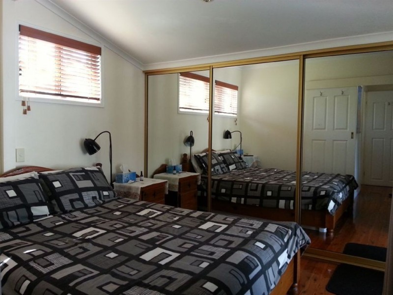 5 Oak Street, Boonooroo QLD 4650