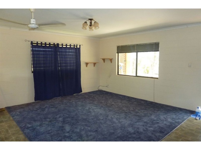 6 Gee Street, Tiaro QLD 4650
