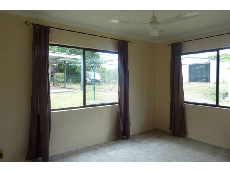 6 Gee Street, Tiaro QLD 4650