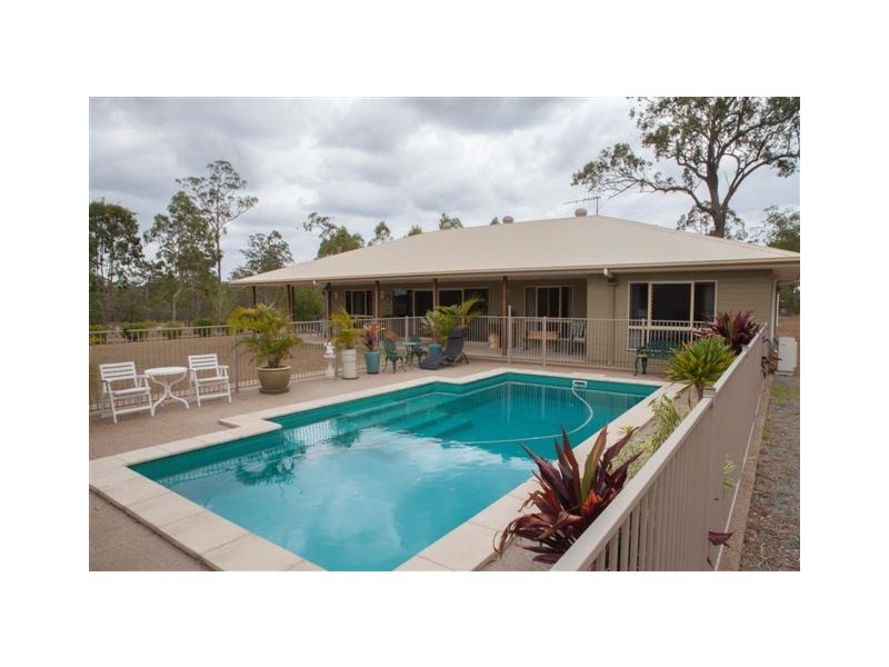 10 Coachmans Place, Maryborough West QLD 4650