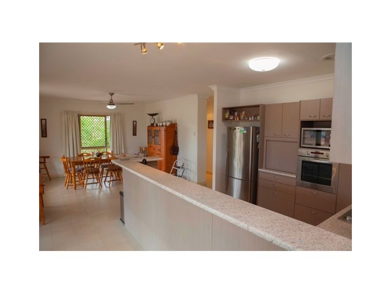 10 Coachmans Place, Maryborough West QLD 4650