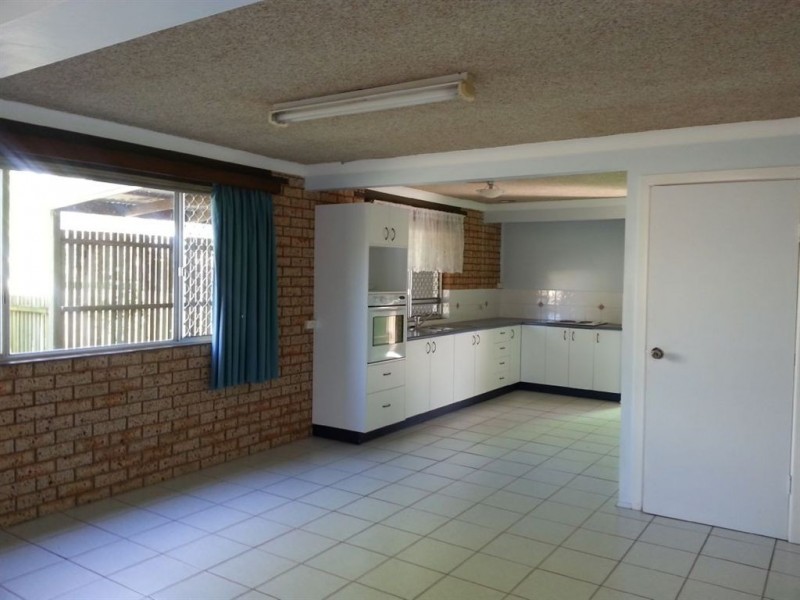 18 High St, Tinana QLD 4650