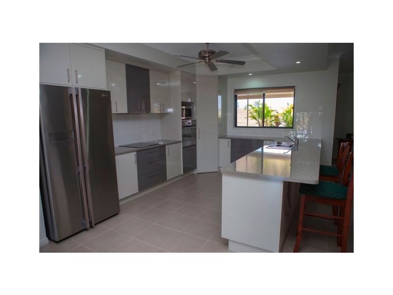 1 Jilgarree Place, Oakhurst QLD 4650