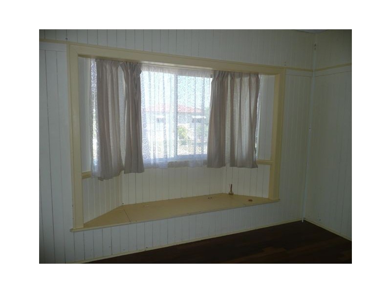 12 Smith Street, Maryborough QLD 4650