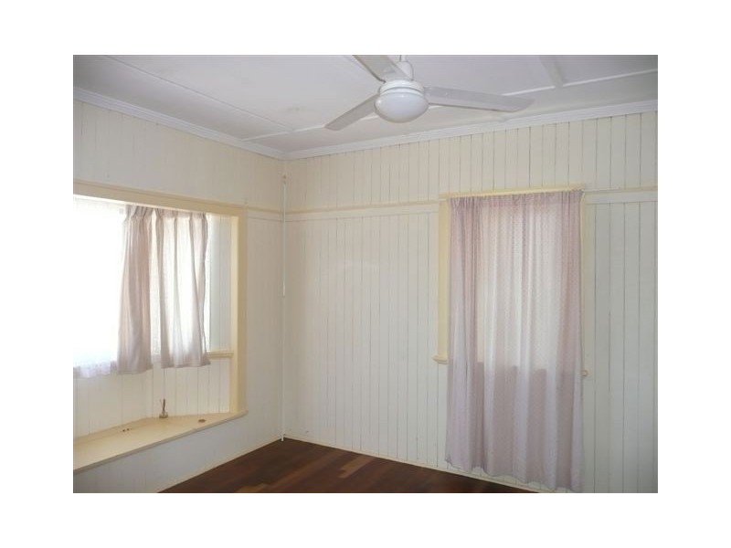 12 Smith Street, Maryborough QLD 4650