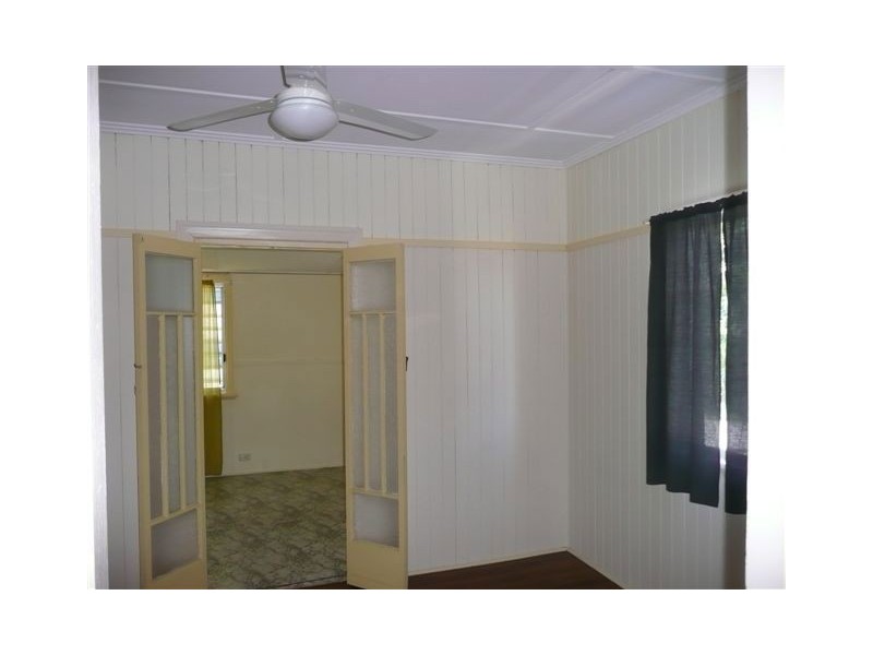 12 Smith Street, Maryborough QLD 4650