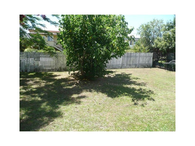 12 Smith Street, Maryborough QLD 4650