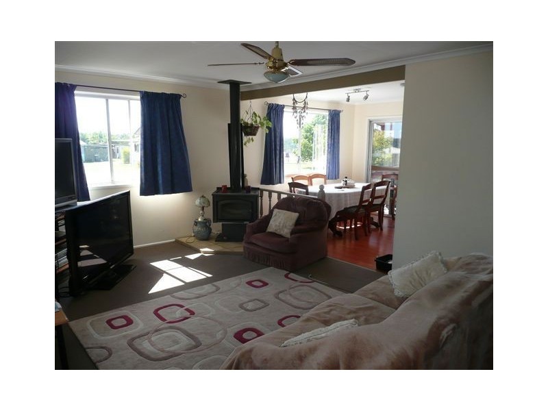 18 Iindah Road East, Tinana QLD 4650