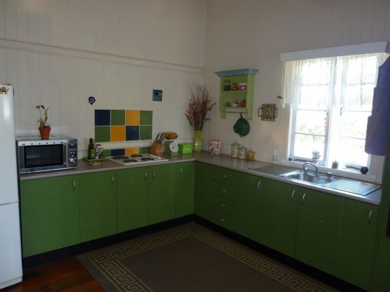 10 Demaine Street, Maryborough QLD 4650