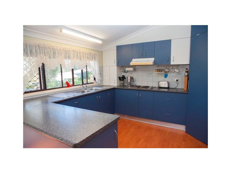 8 Vaughan Street, Aldershot QLD 4650