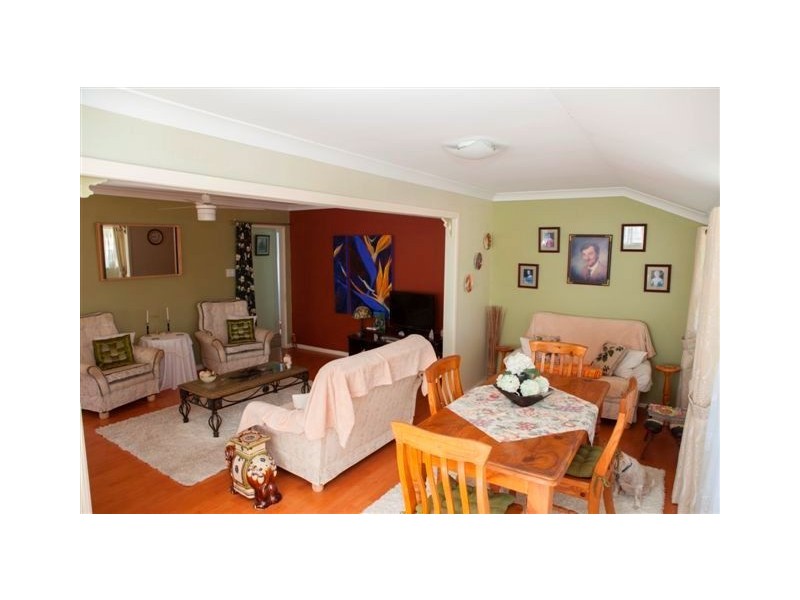 8 Vaughan Street, Aldershot QLD 4650