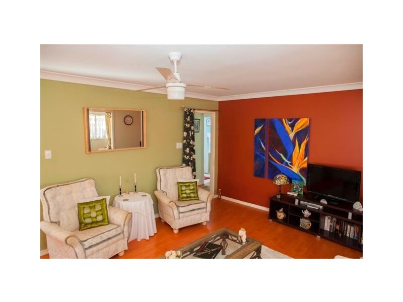 8 Vaughan Street, Aldershot QLD 4650