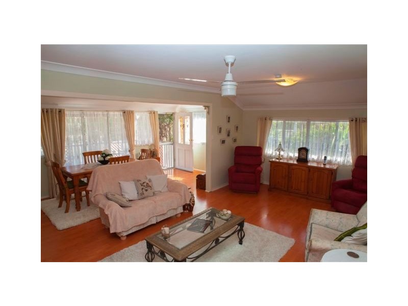 8 Vaughan Street, Aldershot QLD 4650