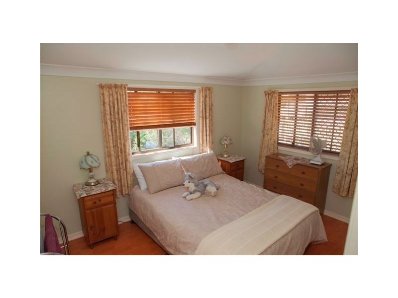 8 Vaughan Street, Aldershot QLD 4650