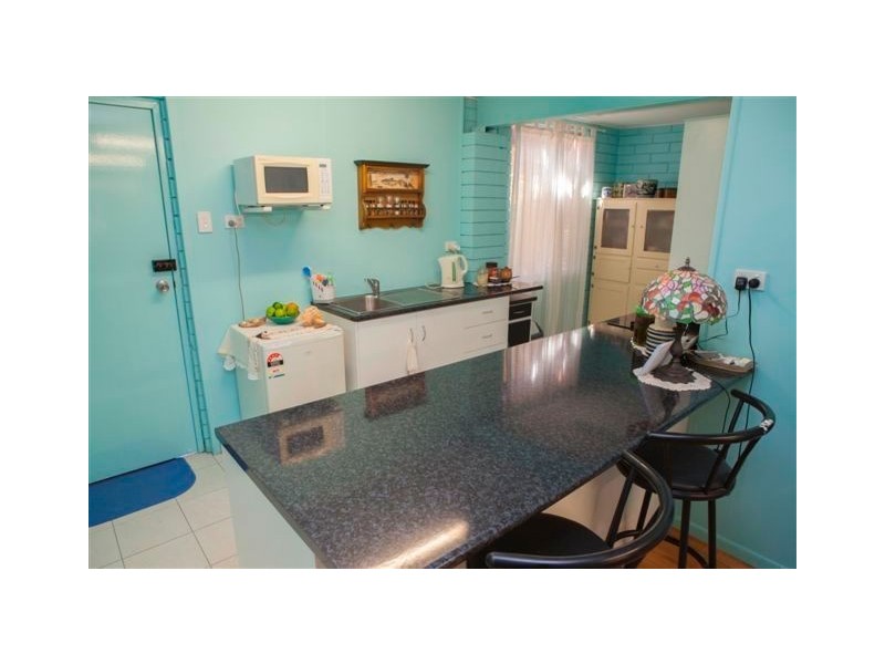 8 Vaughan Street, Aldershot QLD 4650