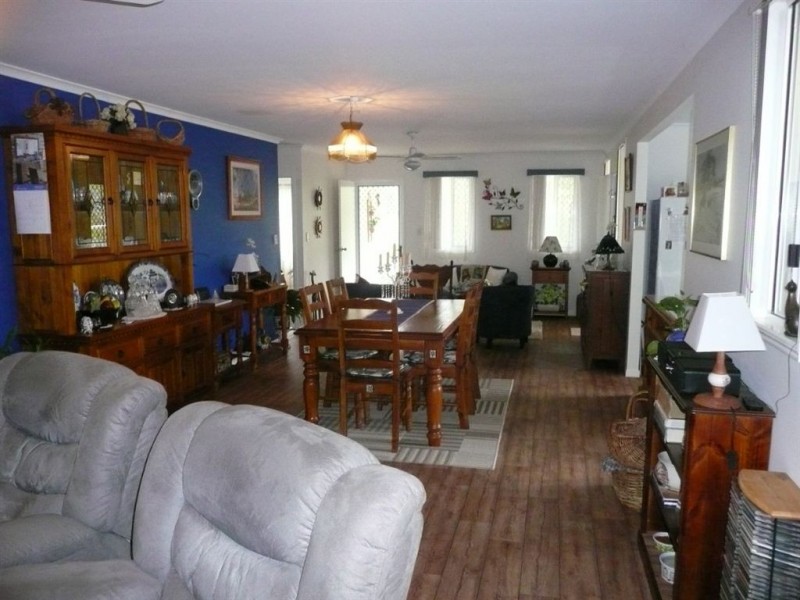 11 Herrenberg Street, Aldershot QLD 4650