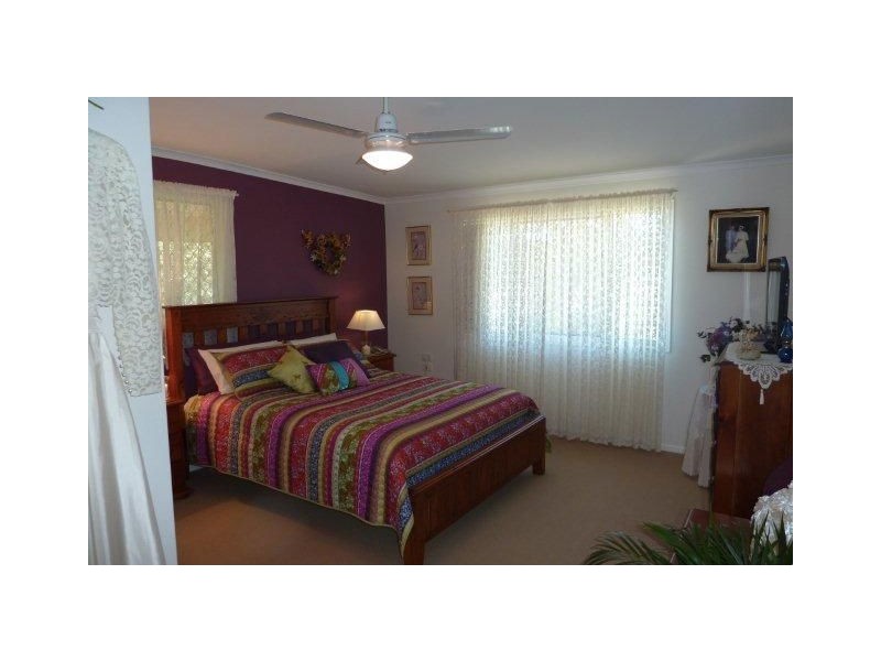 11 Herrenberg Street, Aldershot QLD 4650