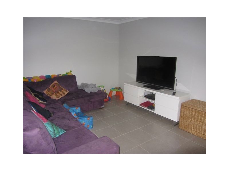 187 Showgrounds Road, Oakhurst QLD 4650