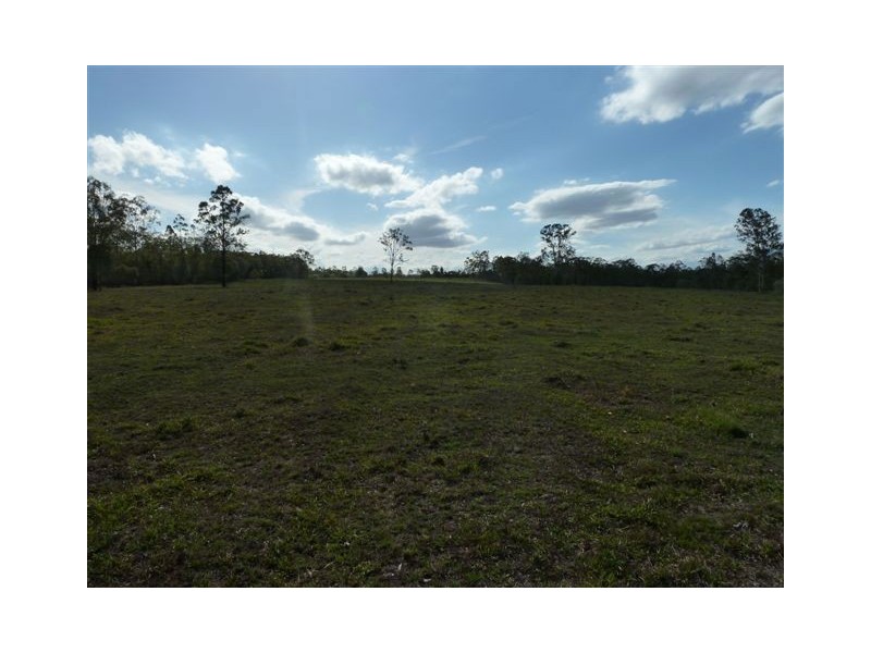 103 Thinoomba Street, Tiaro QLD 4650