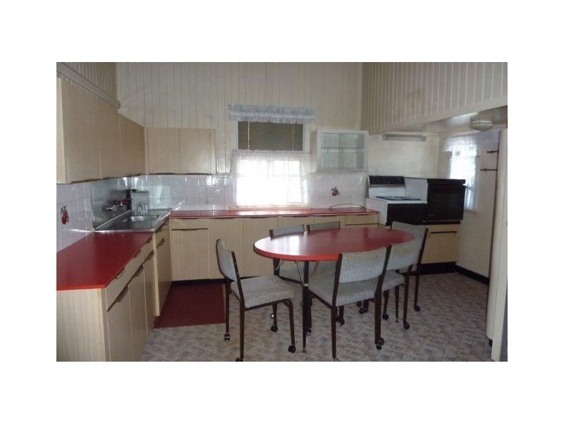 8 Garden Street, Maryborough QLD 4650