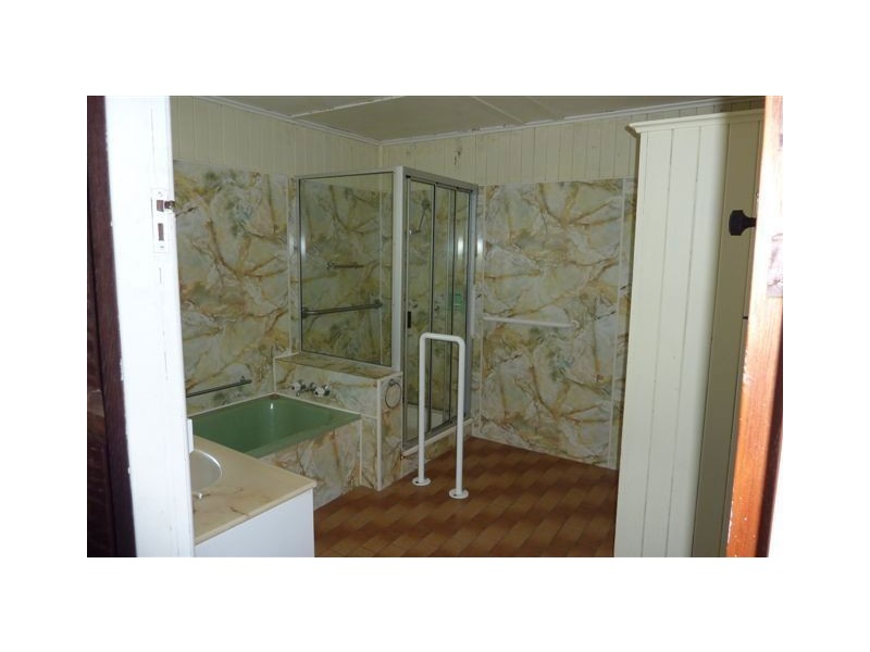 253 Tooley Street, Maryborough QLD 4650