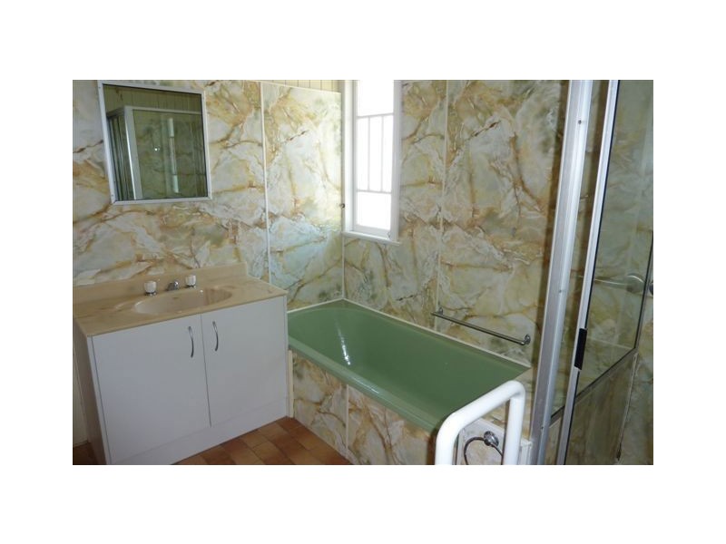 253 Tooley Street, Maryborough QLD 4650