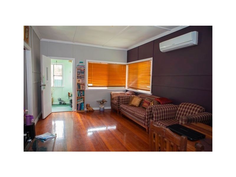 30 Rocky Street, Maryborough QLD 4650