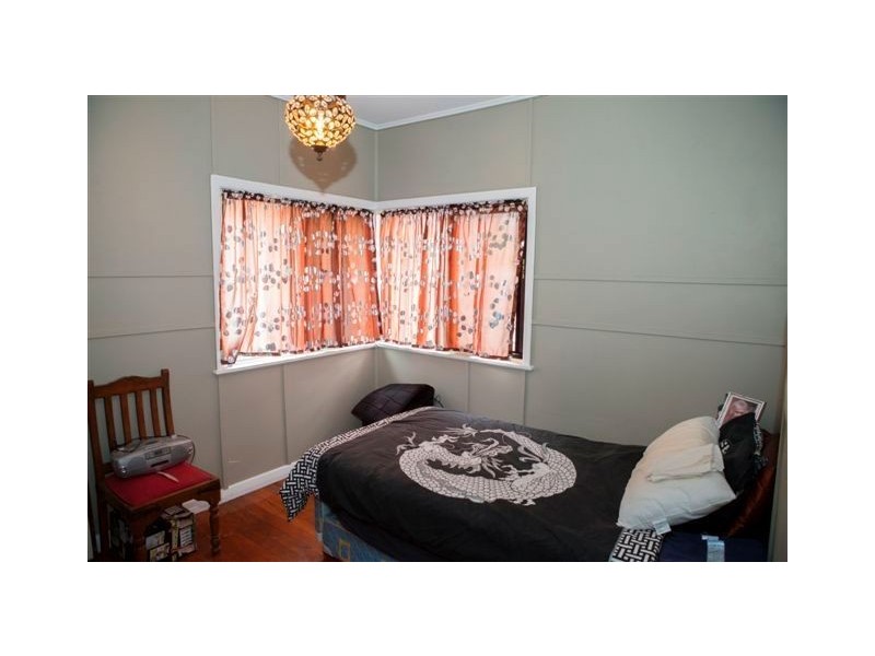 30 Rocky Street, Maryborough QLD 4650