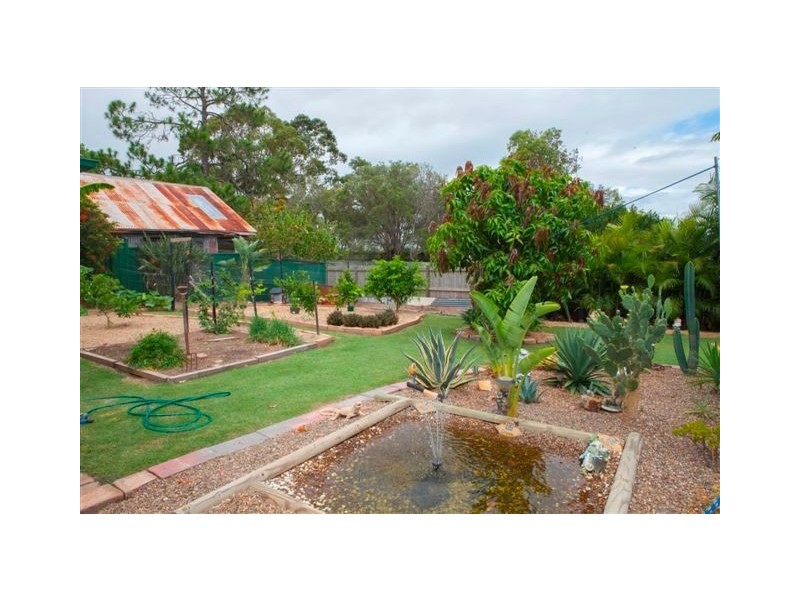 30 Rocky Street, Maryborough QLD 4650