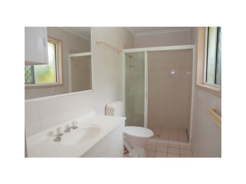 8 Carmen Place, Granville QLD 4650