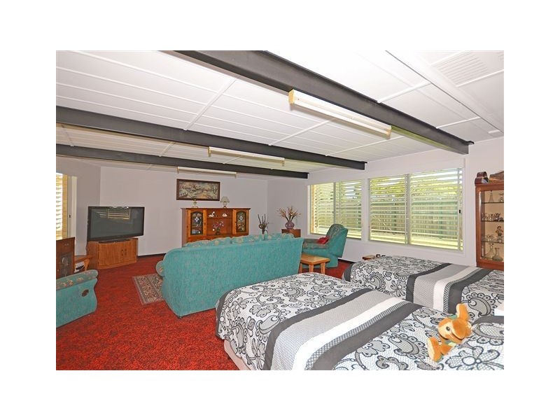 2 Aberdeen Ave, Maryborough QLD 4650