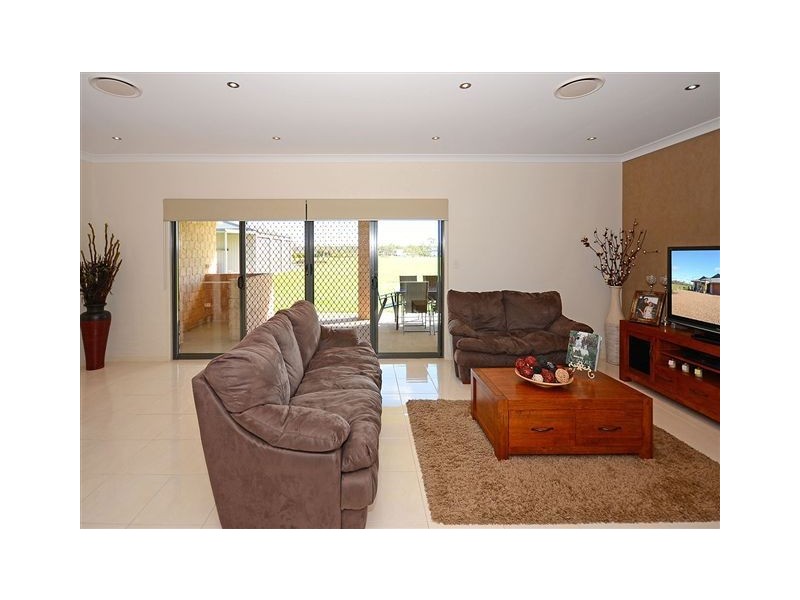 55 Charles Bruce Drive, Oakhurst QLD 4650