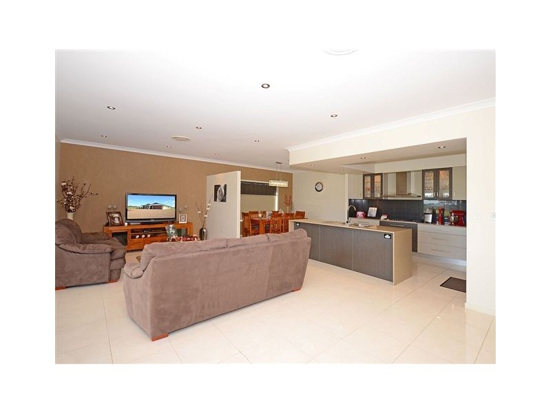 55 Charles Bruce Drive, Oakhurst QLD 4650