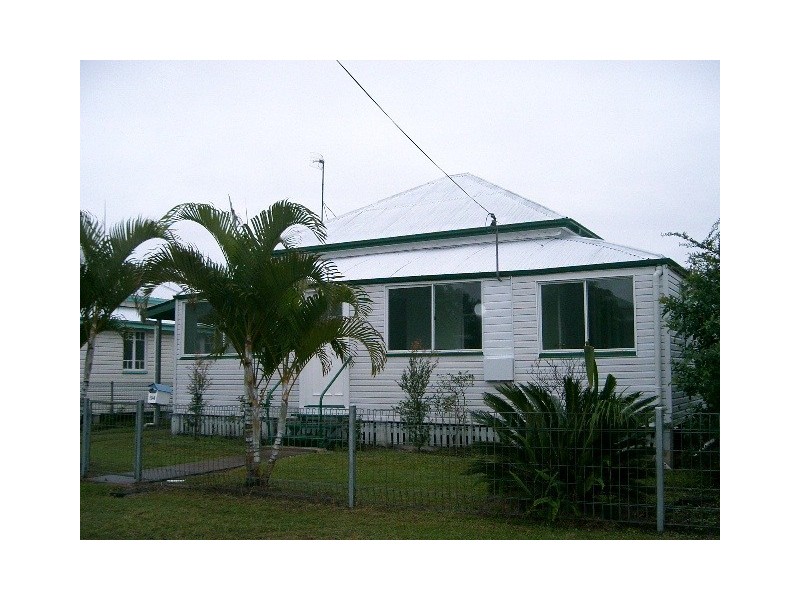 194 Ferry Street, Maryborough QLD 4650