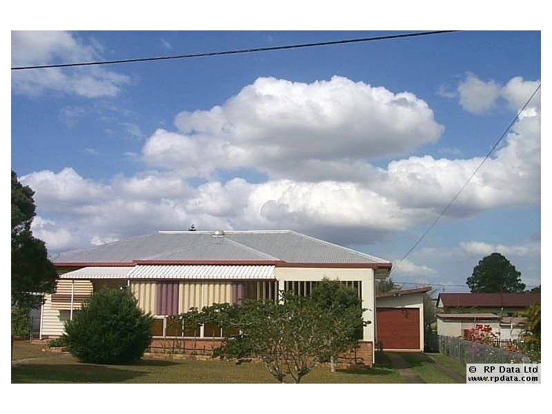 17 Searle Street, Maryborough QLD 4650