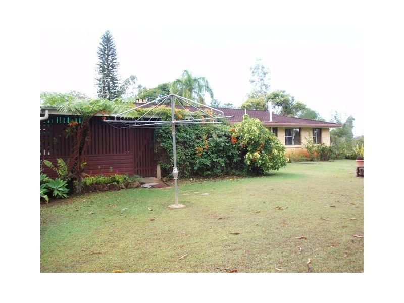 19 Pilerwa, Mungar QLD 4650
